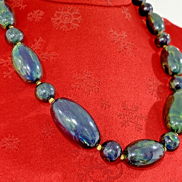 Vintage 1980's Chunky Green & Gold Beaded Necklace Mod Abstract Boss Lady Collar - Picture 3 of 7